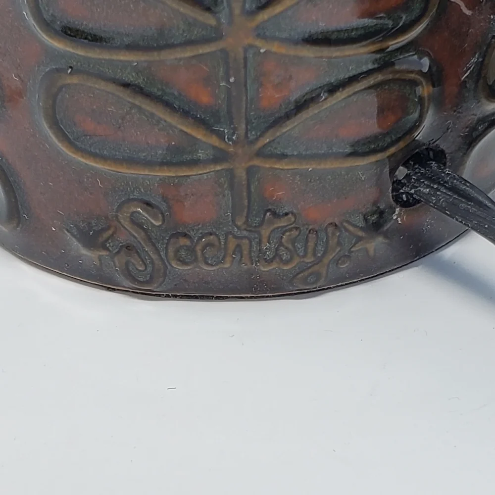 SCENTSY FARFALLE FULL SIZE WAX WARMER RETIRED RED BROWN GLAZE